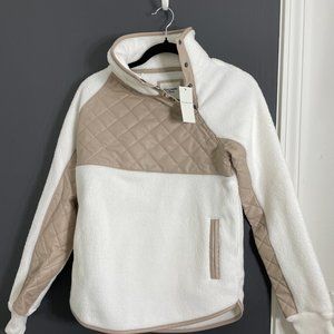 🆕 Abercrombie - Asymmetrical Snap-Up Fleece